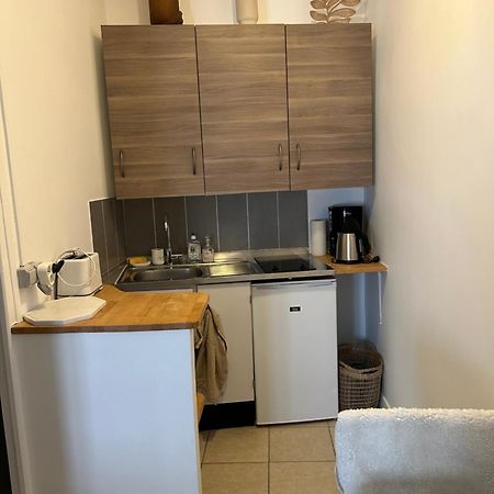 Grand Studio Entierement Renove Au Coeur De Paris Appartement Buitenkant foto