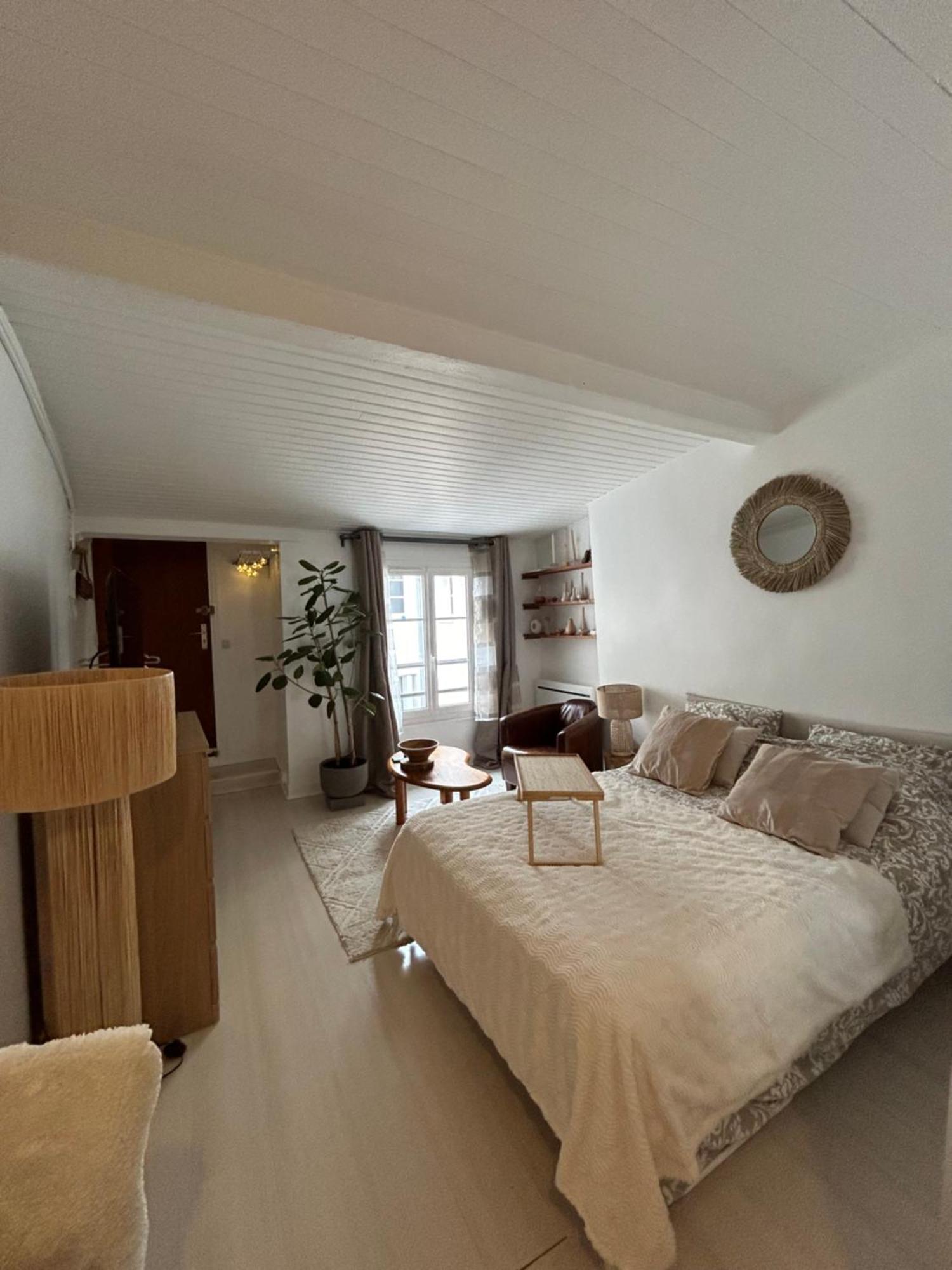 Grand Studio Entierement Renove Au Coeur De Paris Appartement Buitenkant foto