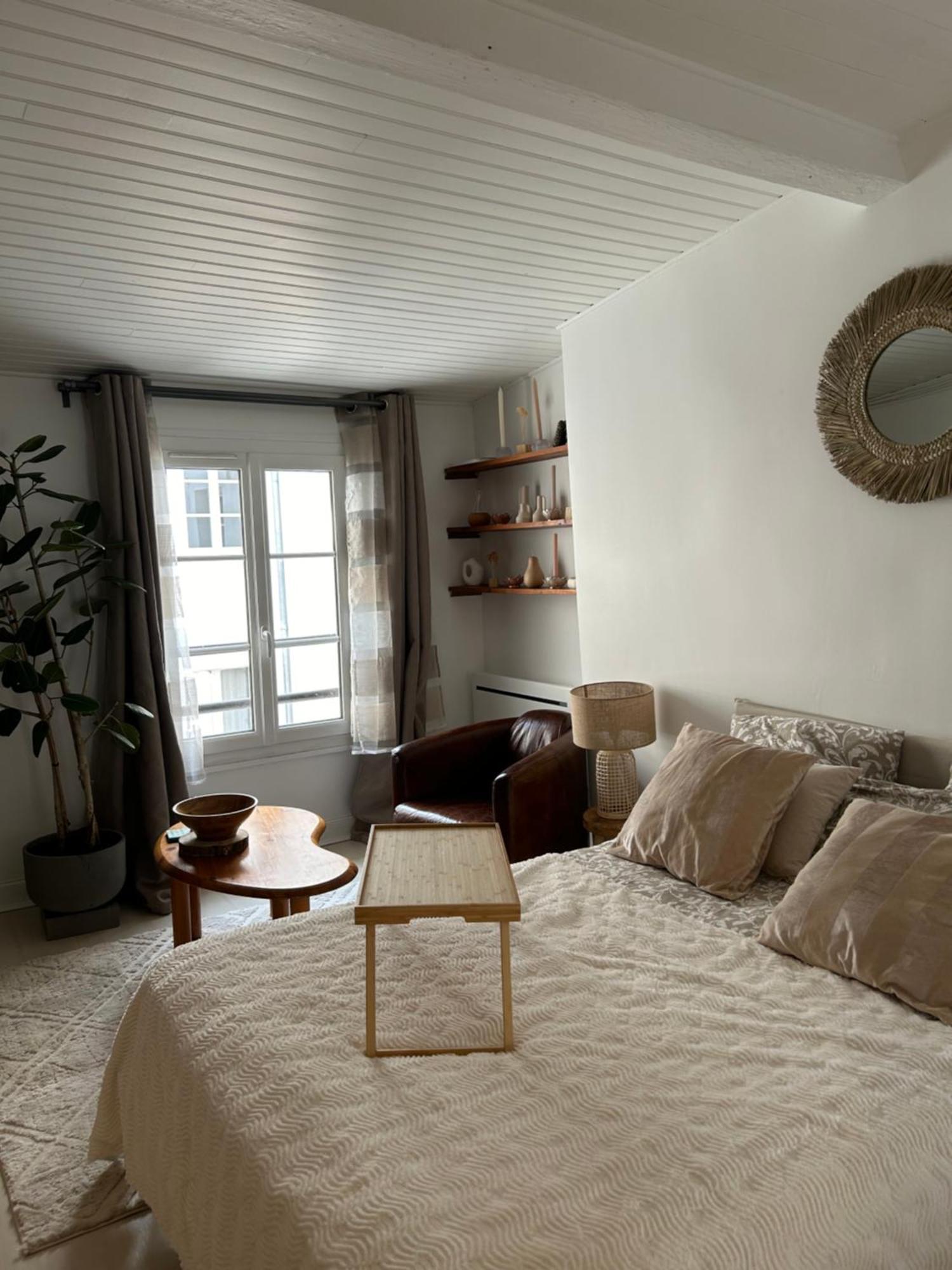 Grand Studio Entierement Renove Au Coeur De Paris Appartement Buitenkant foto